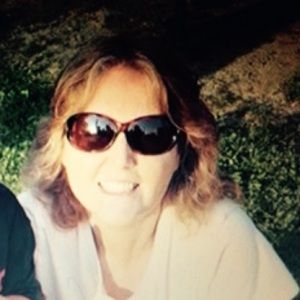 Meet your Posher, Sandy